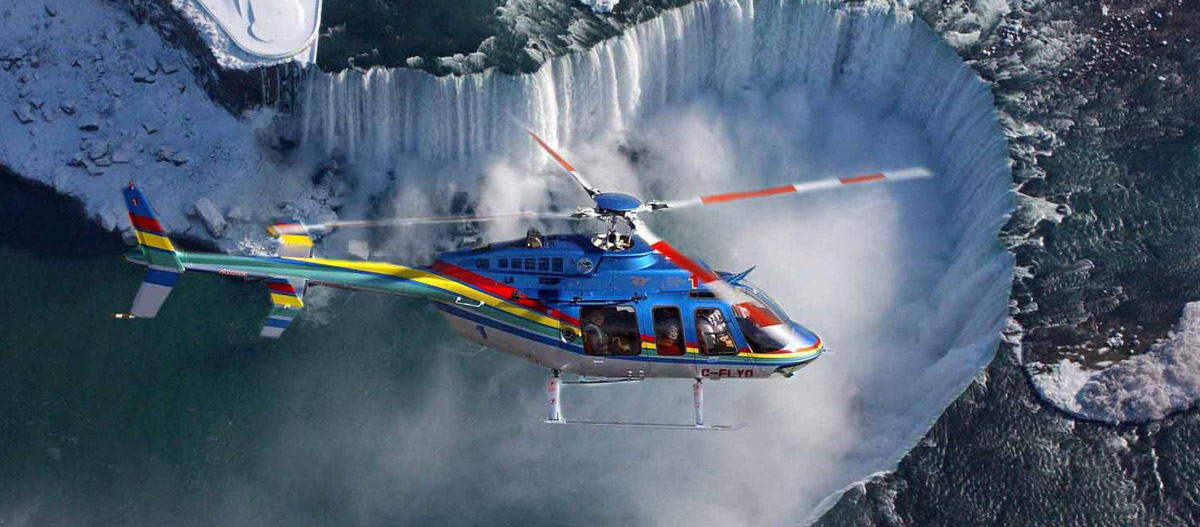 Niagara Helicopters 尼亚加拉大瀑布的直升机